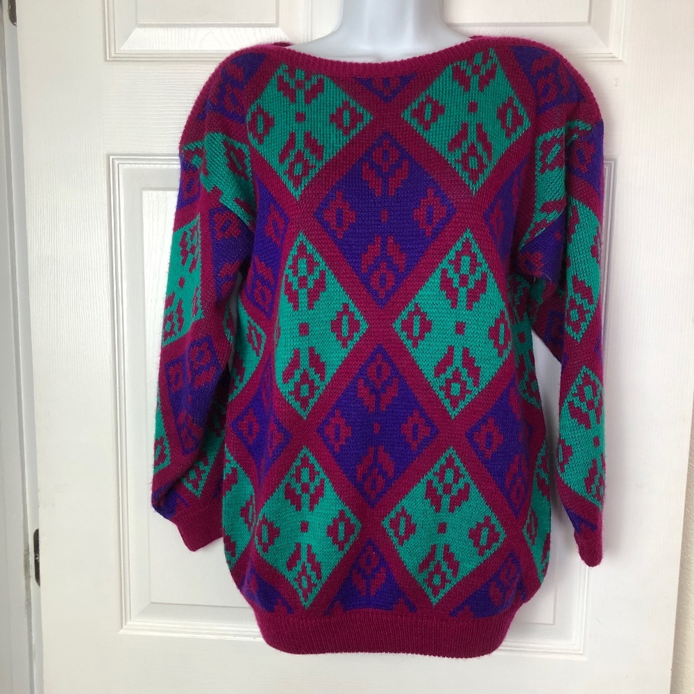 Vintage Boundary Waters Geometric Print 90s Sweater